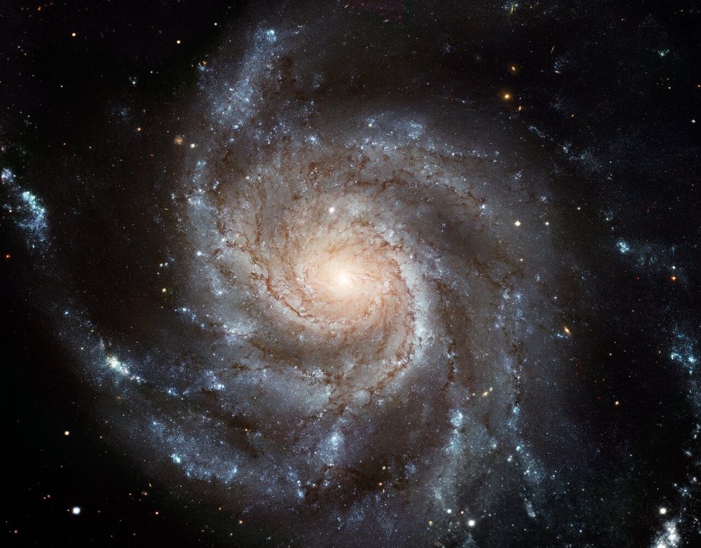 Pinwheel Galaxy: Hubble mosaic, 2006